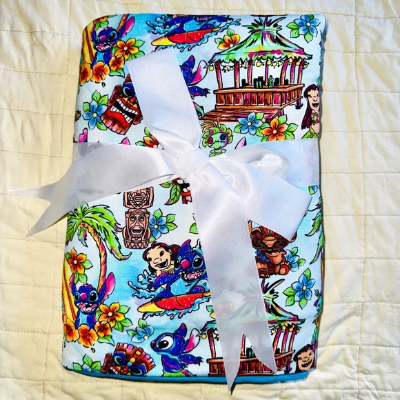 NIB Lilo & Stitch Bamboo Blanket - Picture 2 of 4